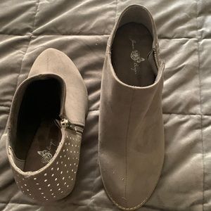 Gorgeous gray booties